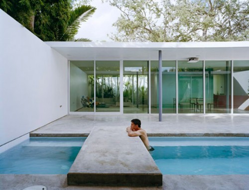wallpaper.com 032_courtyard_miami_jp110511