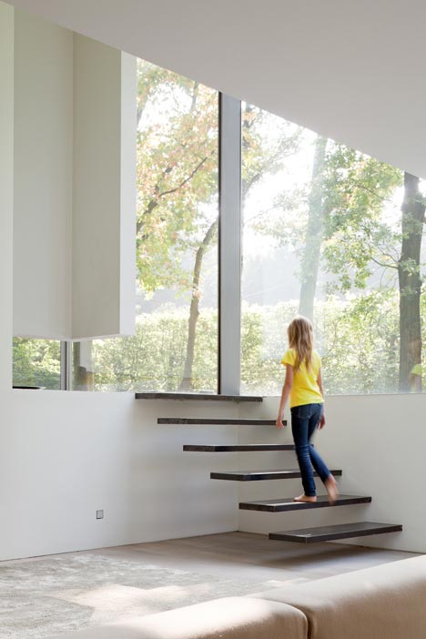 dezeen_Villa-Roces-by-Govaert-Vanhoutte_18