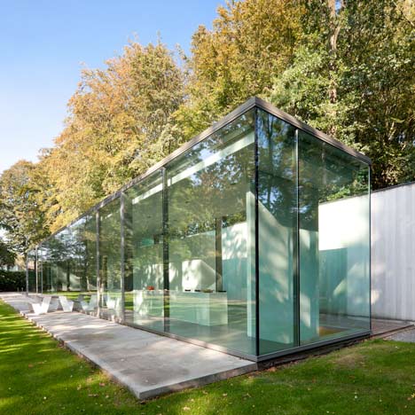 dezeen_Villa-Roces-by-Govaert-Vanhoutte_22b