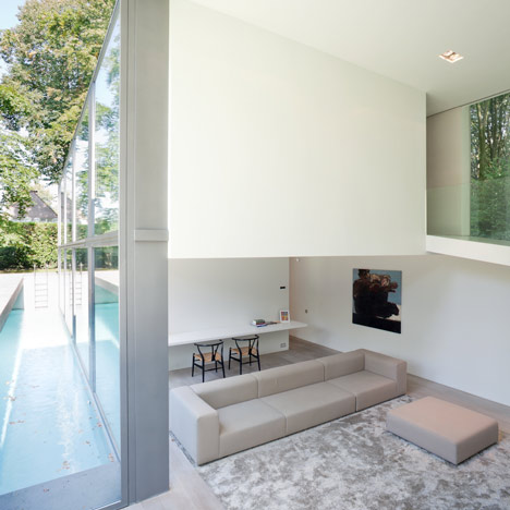 dezeen_Villa-Roces-by-Govaert-Vanhoutte_9